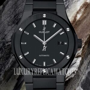Luxury Hublot Replica Classic Fusion Men's 43mm 548.CM.1170.CM Black Dial Bracelet